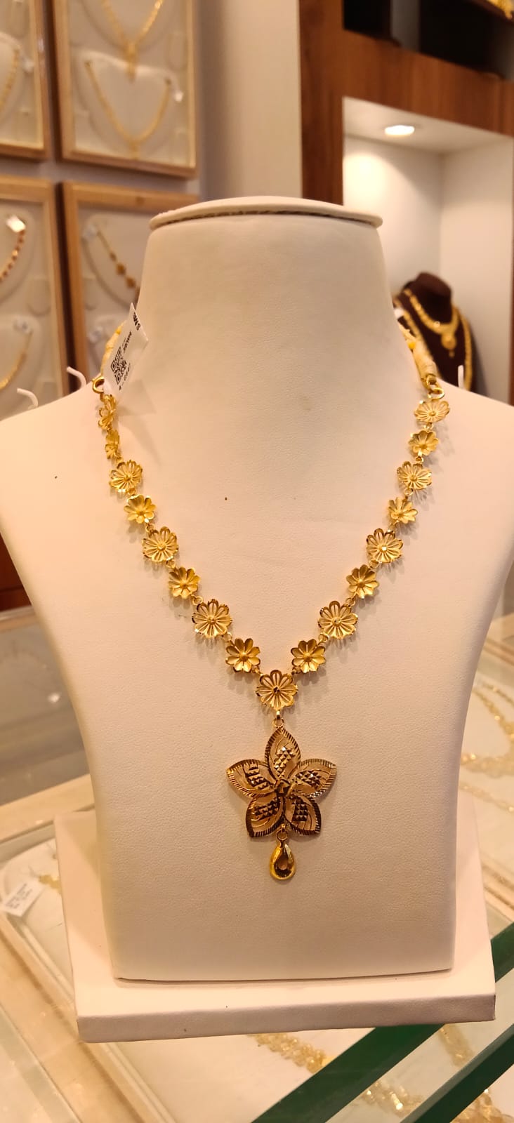 Neckles 